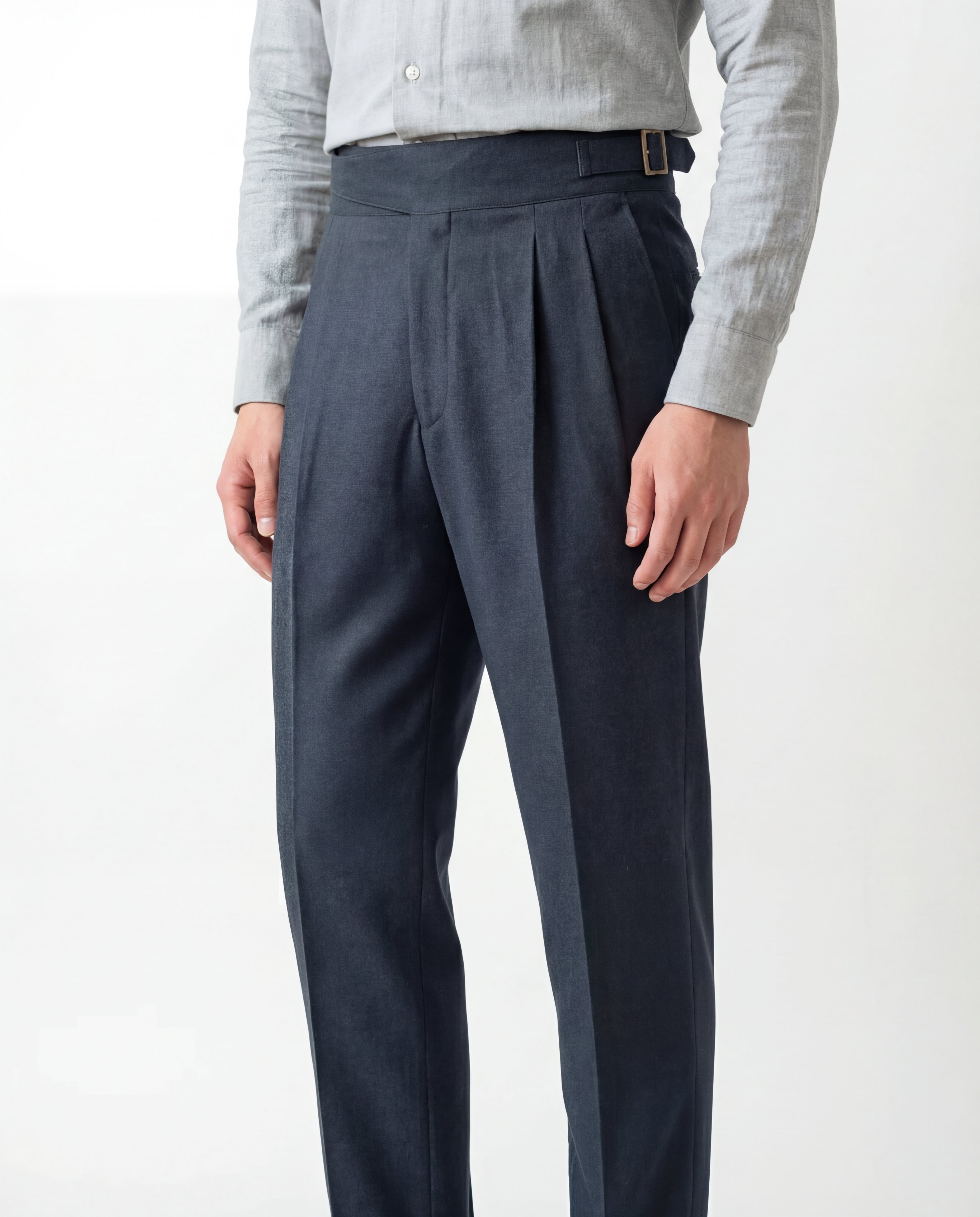 מכנסיים מונצה