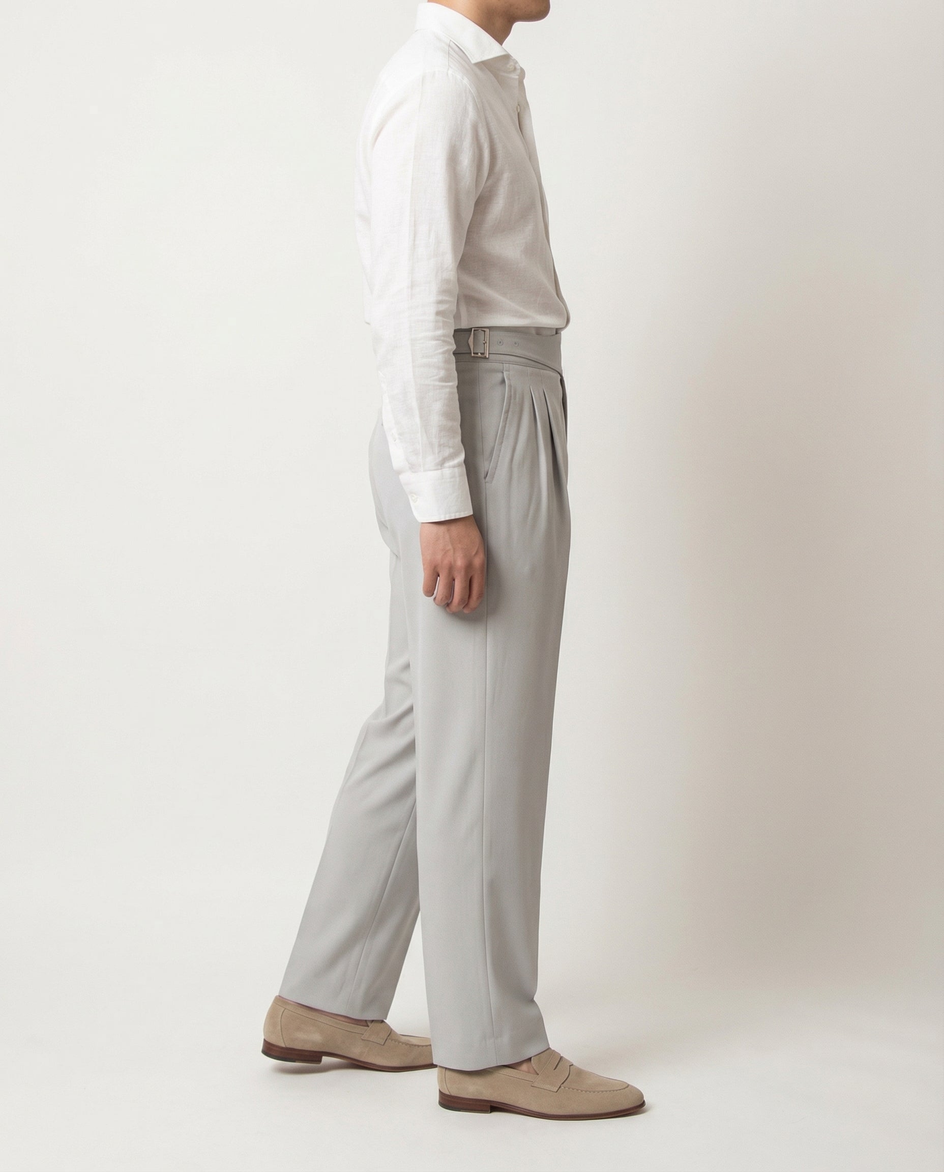 מכנסיים מונצה